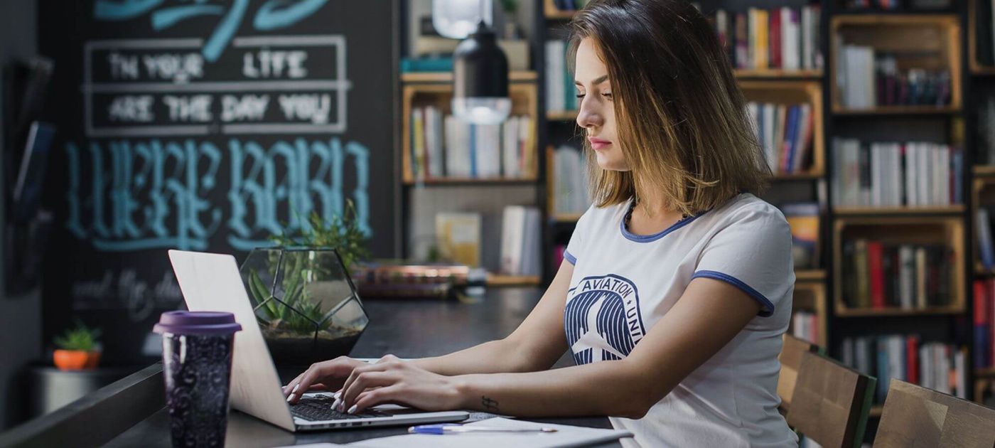  We build a platform to help people to consult online.